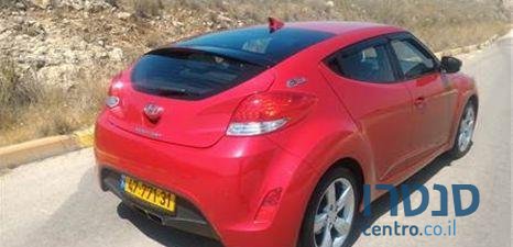 2015' Hyundai Veloster photo #3