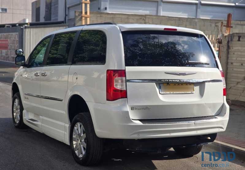 2016' Chrysler Grand Voyager קרייזלר גראנד וויאג'ר photo #4