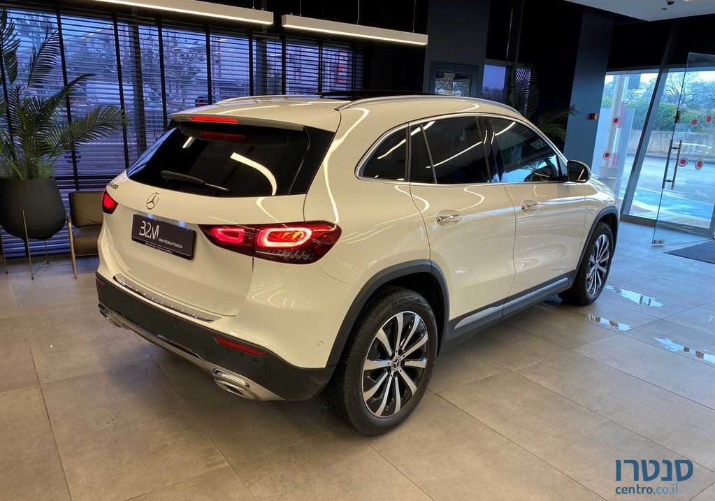 2020' Mercedes-Benz GLA מרצדס photo #3