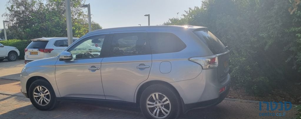 2015' Mitsubishi Outlander מיצובישי אאוטלנדר photo #2