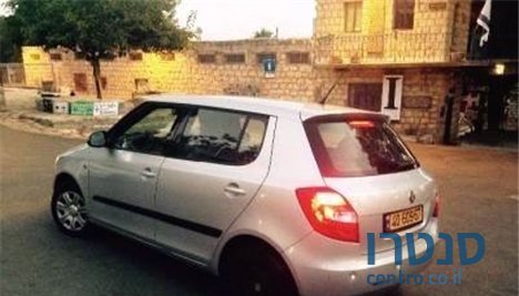 2010' Skoda Fabia photo #3