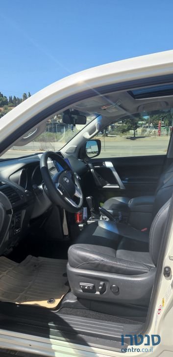 2016' Toyota Land Cruiser טויוטה לנד קרוזר photo #6