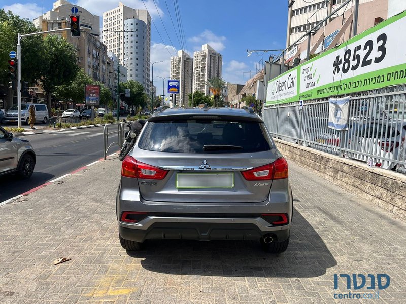 2019' Mitsubishi ASX photo #4