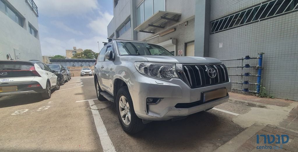 2019' Toyota Land Cruiser טויוטה לנד קרוזר photo #3