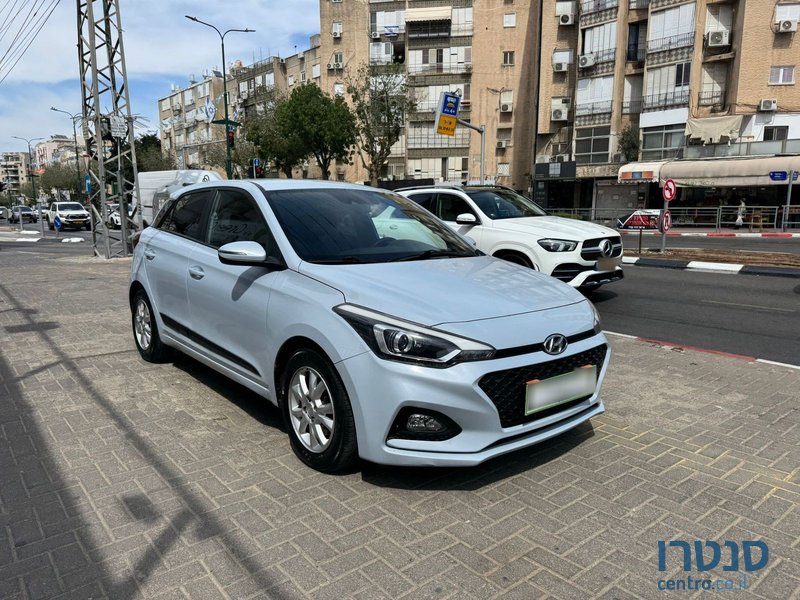 2019' Hyundai i20 photo #6