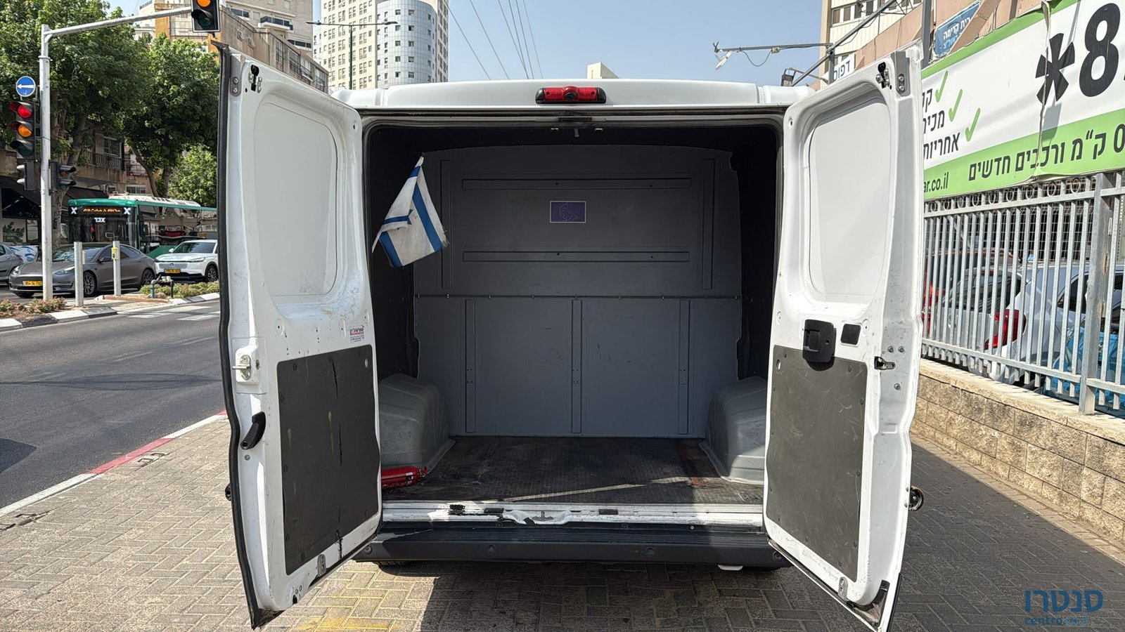 2022' Peugeot photo #5