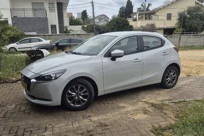 2022' Mazda 2 מאזדה