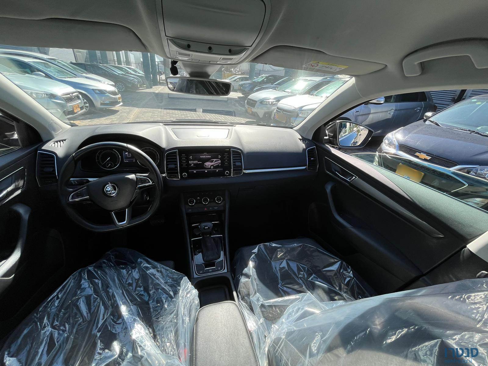 2019' Skoda Karoq photo #5