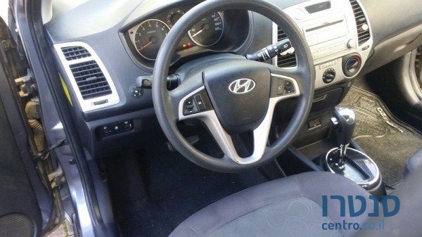 2010' Hyundai i20 photo #2