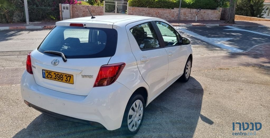 2016' Toyota Yaris טויוטה יאריס photo #4