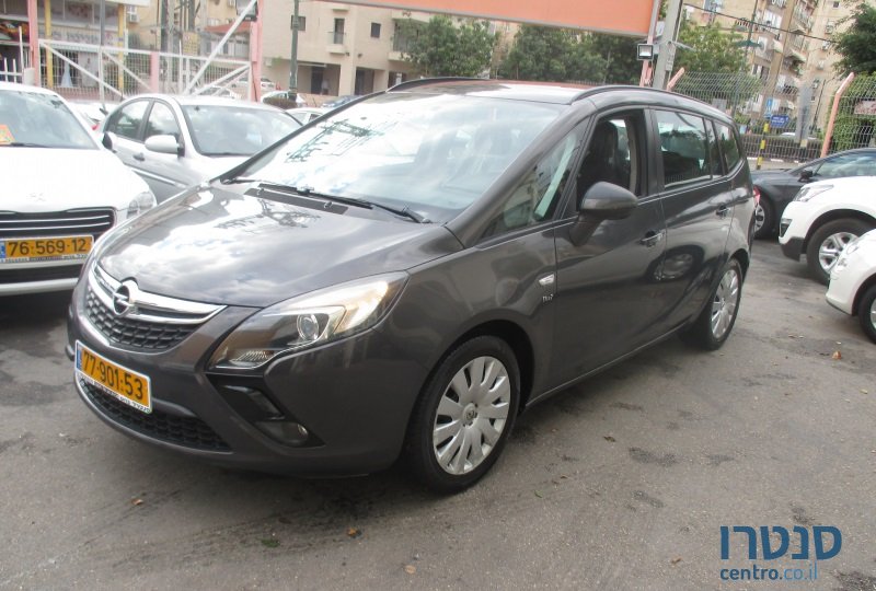 2014' Opel Zafira photo #1