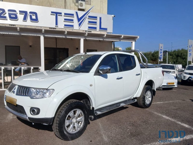 2012' Mitsubishi L200 מיצובישי טרייטון photo #1