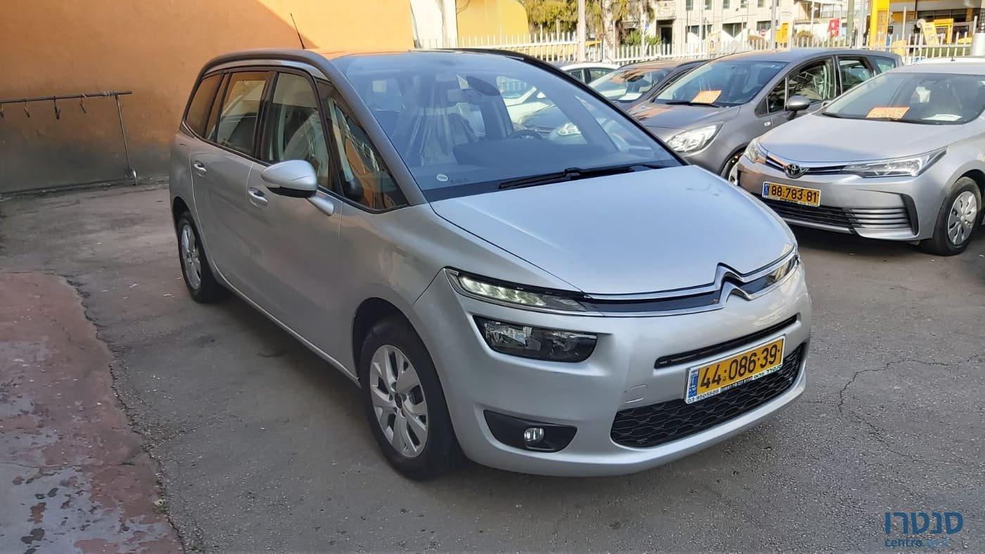 2017' Citroen C4 Picasso photo #1