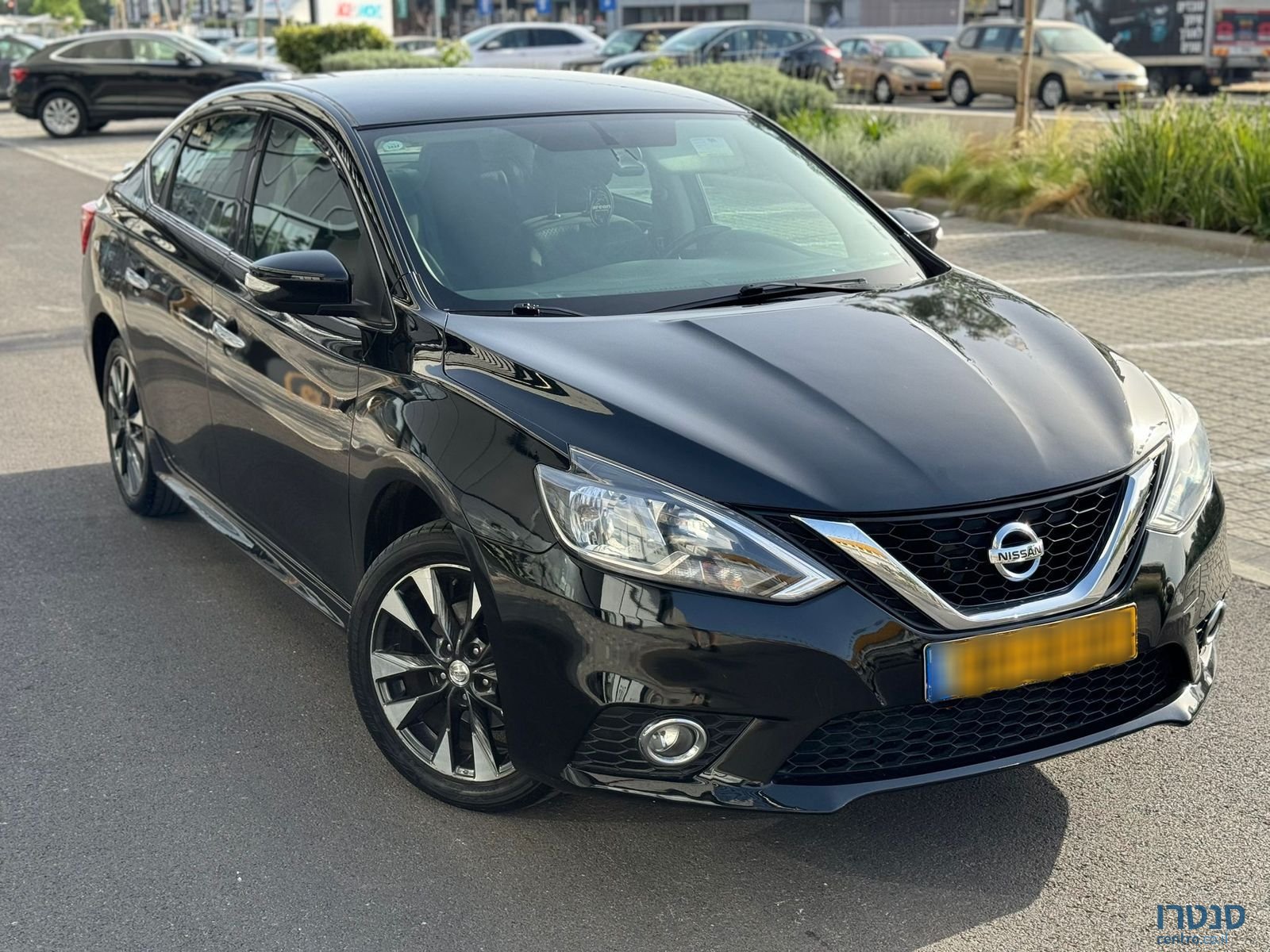 2020' Nissan Sentra photo #2