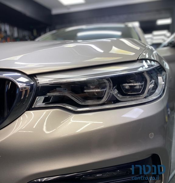 2018' BMW 5 Series ב.מ.וו סדרה 5 photo #2