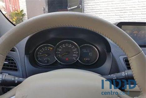 2011' Renault Fluence photo #2