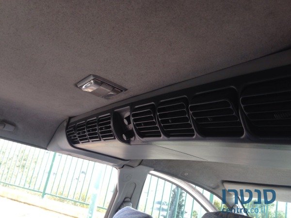 1997' Mitsubishi Space Gear photo #5