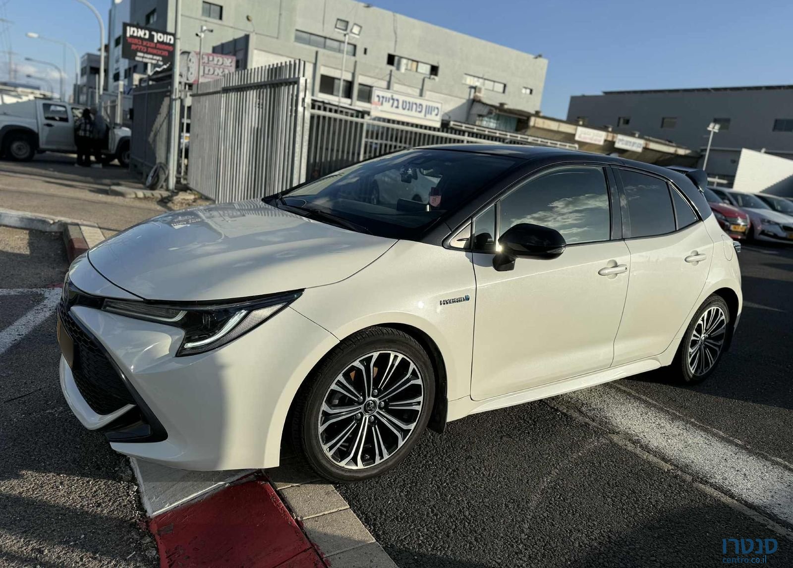 2020' Toyota Corolla טויוטה קורולה photo #1