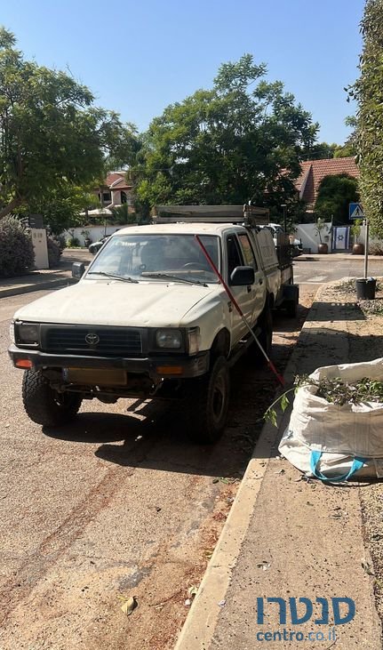 1995' Toyota Hilux טויוטה היילקס 4X4 photo #1