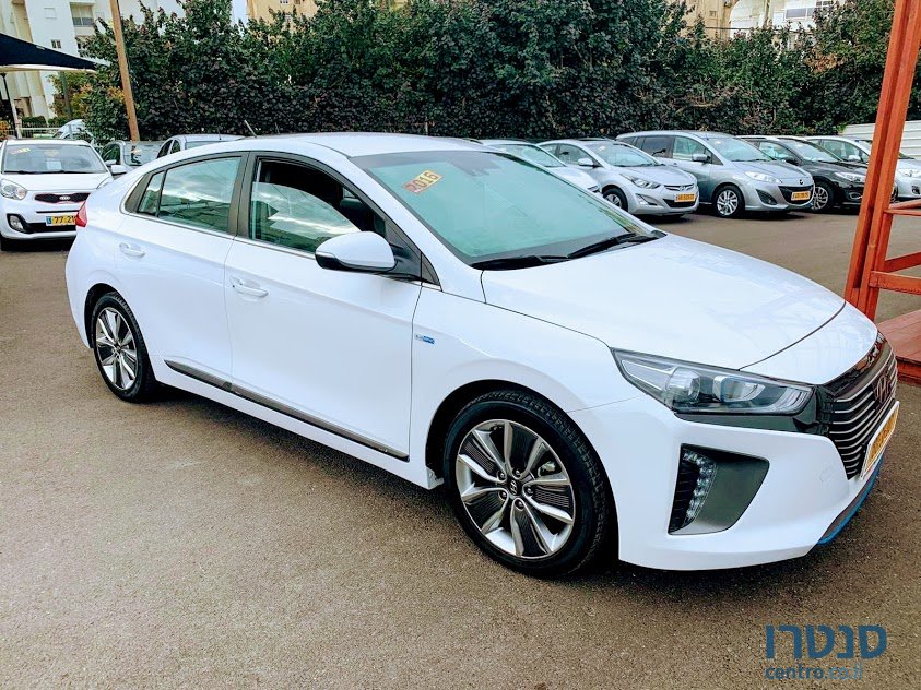 2018' Hyundai Ioniq photo #1