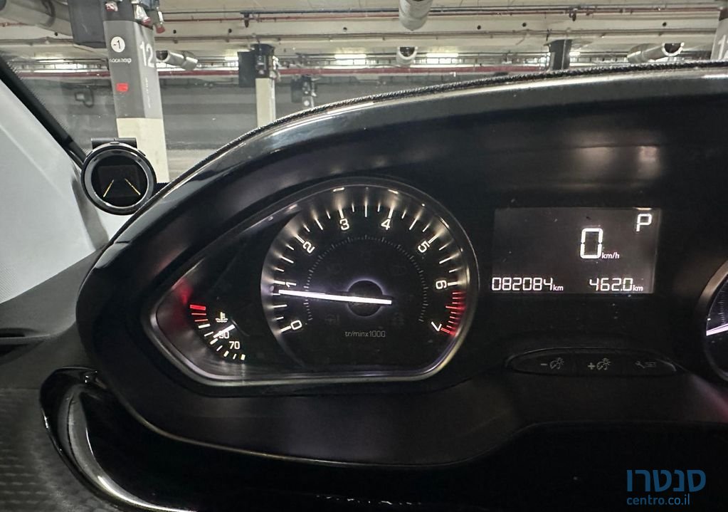 2017' Peugeot 2008 פיג'ו photo #1