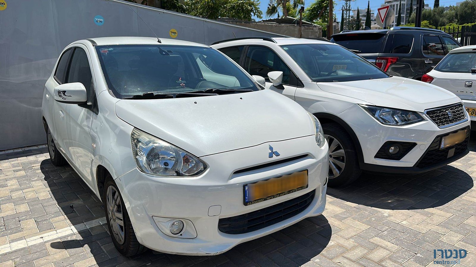 2013' Mitsubishi Space Star photo #1