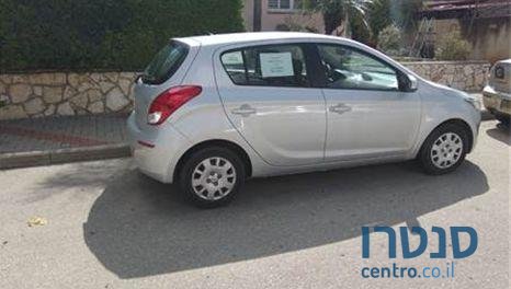 2014' Hyundai i20 i20 יונדאי photo #2