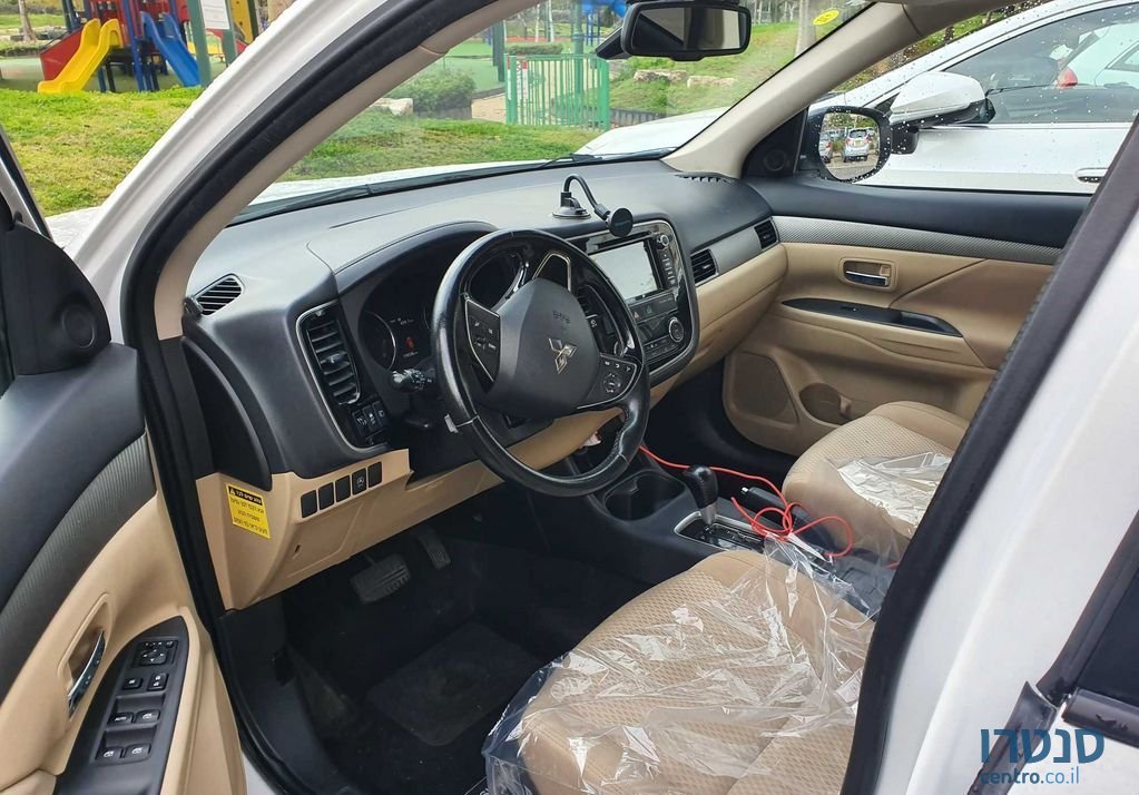 2016' Mitsubishi Outlander מיצובישי אאוטלנדר photo #3