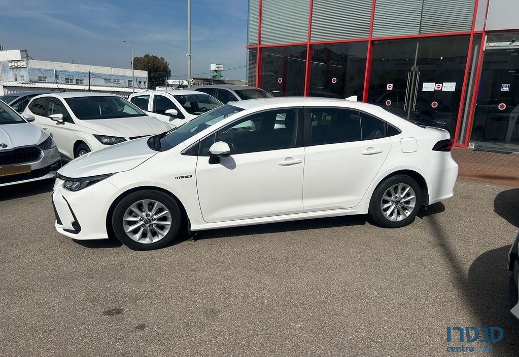 2022' Toyota Corolla טויוטה קורולה photo #3