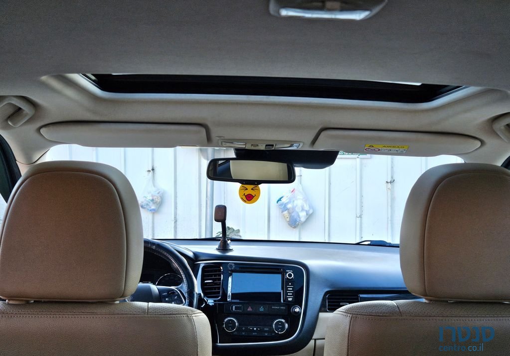 2017' Mitsubishi Outlander מיצובישי אאוטלנדר photo #6
