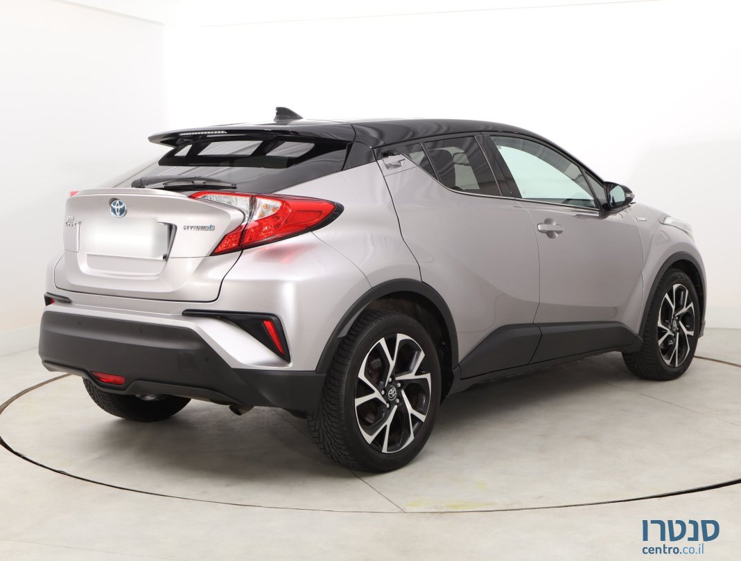 2019' Toyota C-HR photo #3
