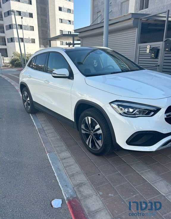 2021' Mercedes-Benz GLA מרצדס photo #4