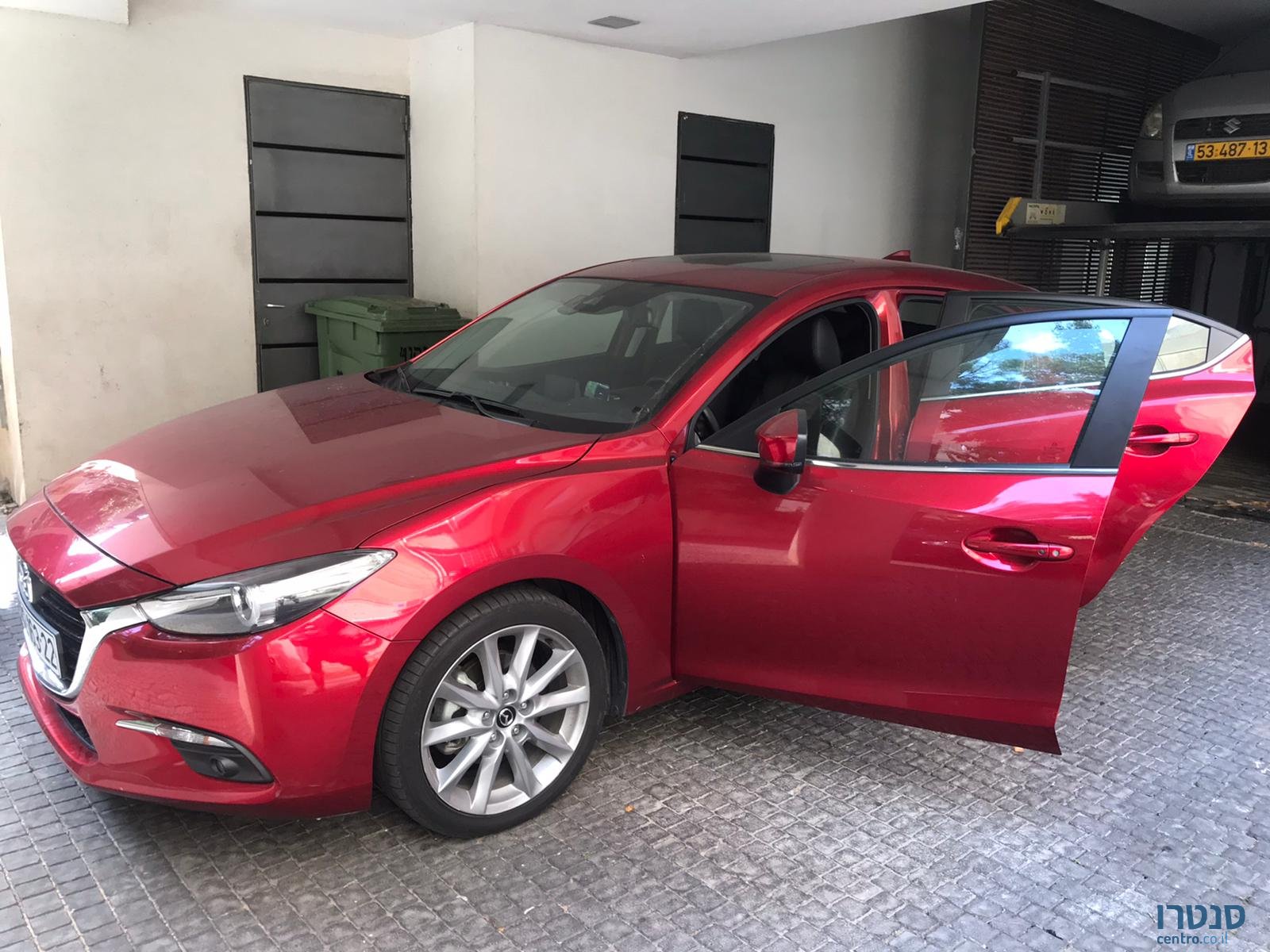 2018' Mazda 3 Premium photo #2