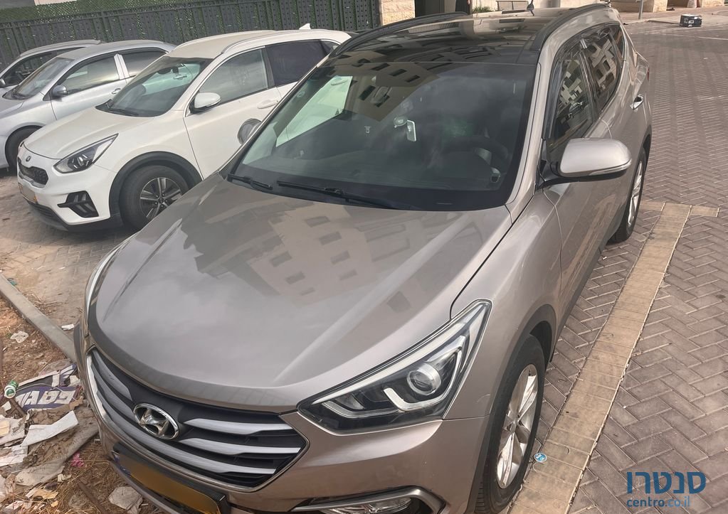 2017' Hyundai Santa Fe יונדאי סנטה פה photo #3