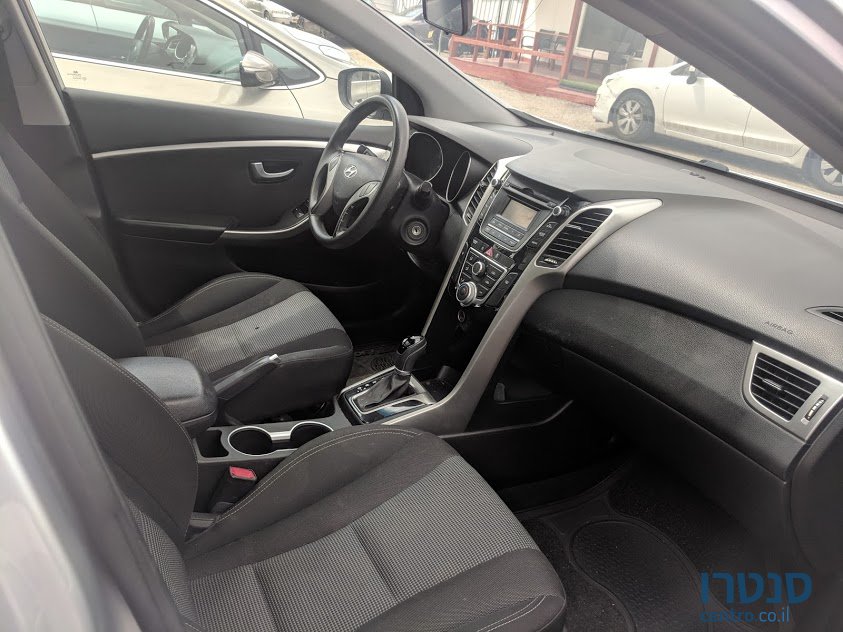 2013' Hyundai i30 photo #4