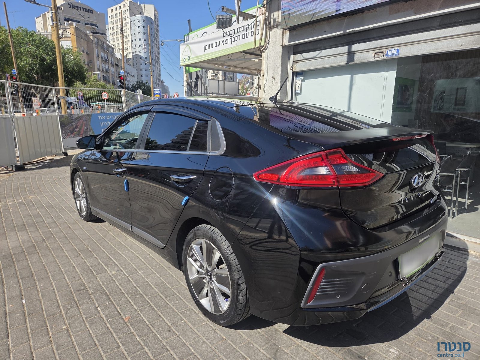 2018' Hyundai Ioniq photo #5