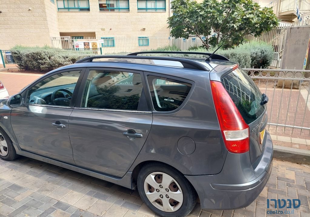 2011' Hyundai I30Cw יונדאי photo #4