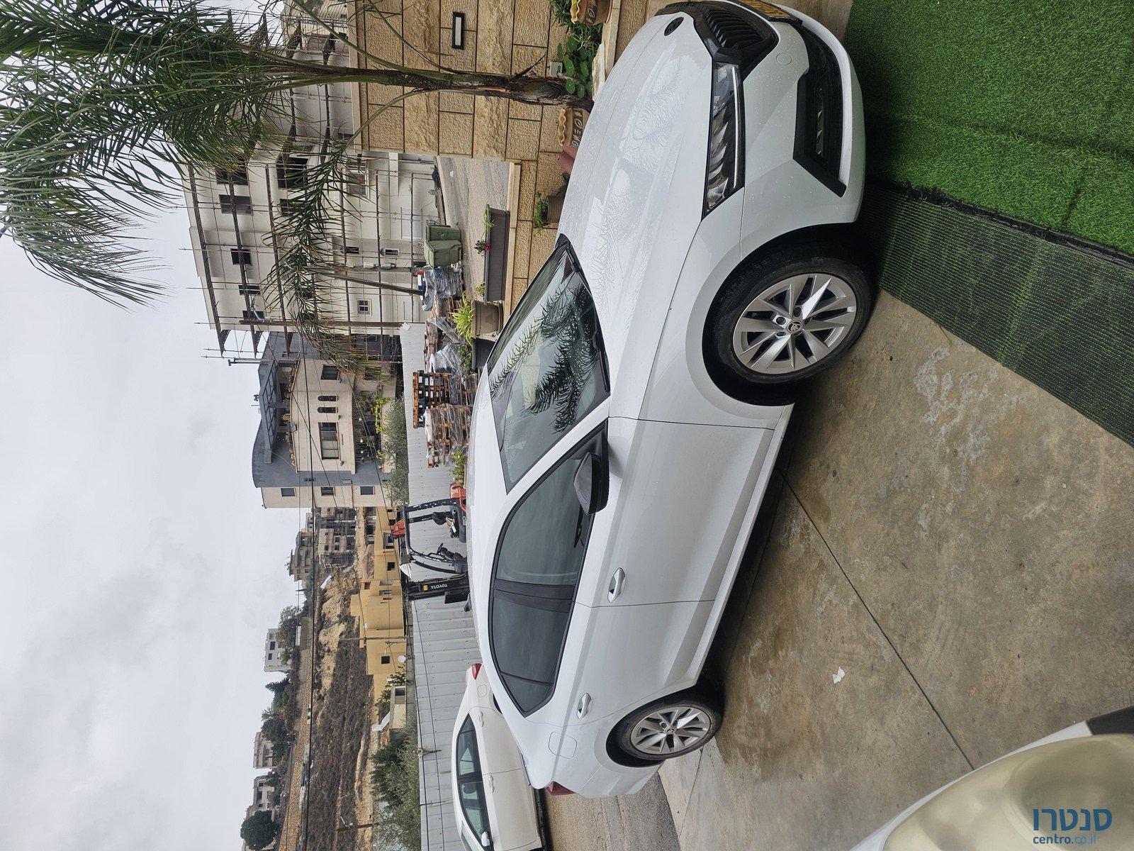 2021' Skoda Octavia photo #2