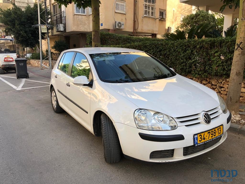 2006' Volkswagen Golf TRENDLINE photo #1