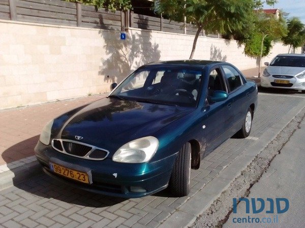 2001' Daewoo Nubira photo #1