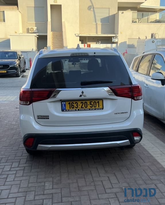 2017' Mitsubishi Outlander מיצובישי אאוטלנדר photo #3