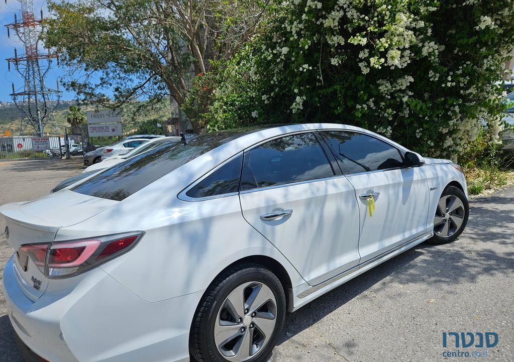 2017' Hyundai Sonata הייבריד photo #4
