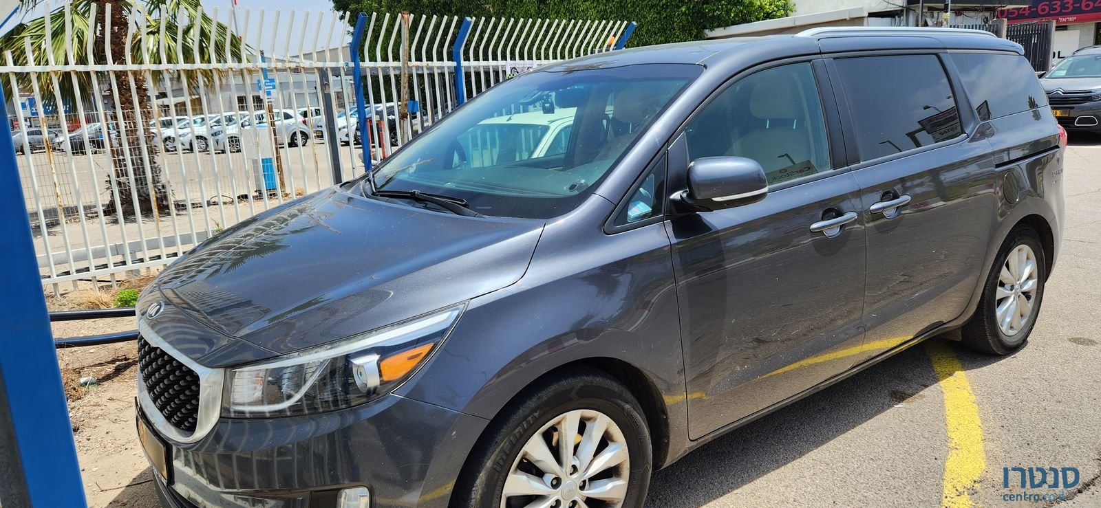 2017' Kia Carnival קיה קרניבל photo #3