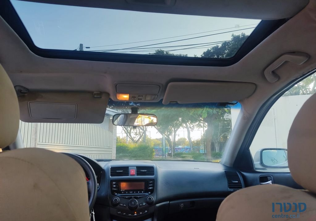 2005' Honda Accord הונדה אקורד photo #5