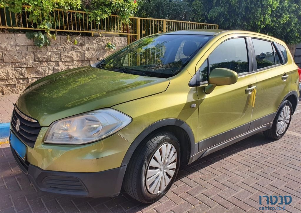 2014' Suzuki SX4 סוזוקי קרוסאובר photo #1