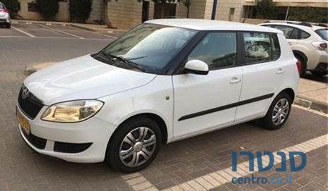 2014' Skoda Fabia סקודה פביה photo #4