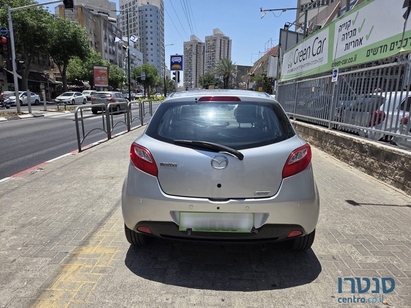 2009' Mazda 2 photo #6