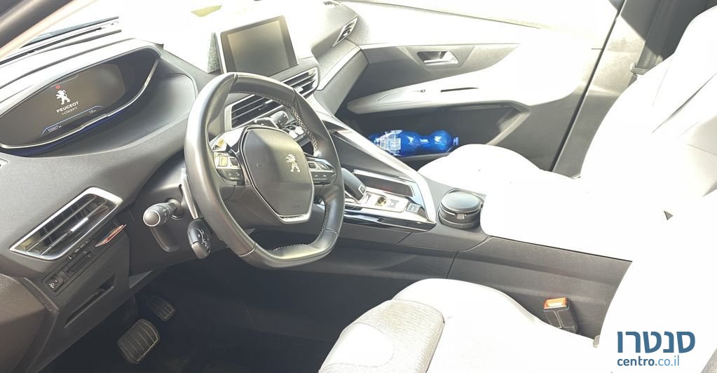 2018' Peugeot 5008 פיג'ו photo #3
