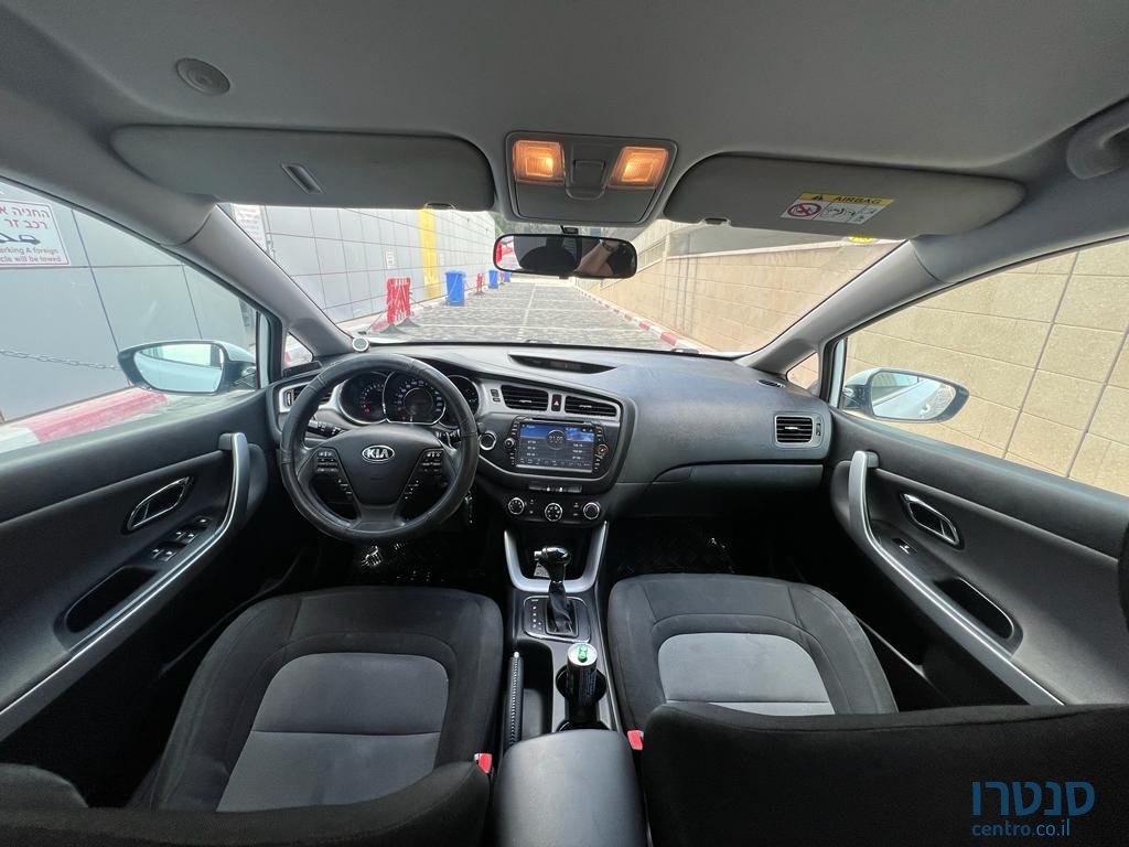 2015' Kia Ceed photo #5