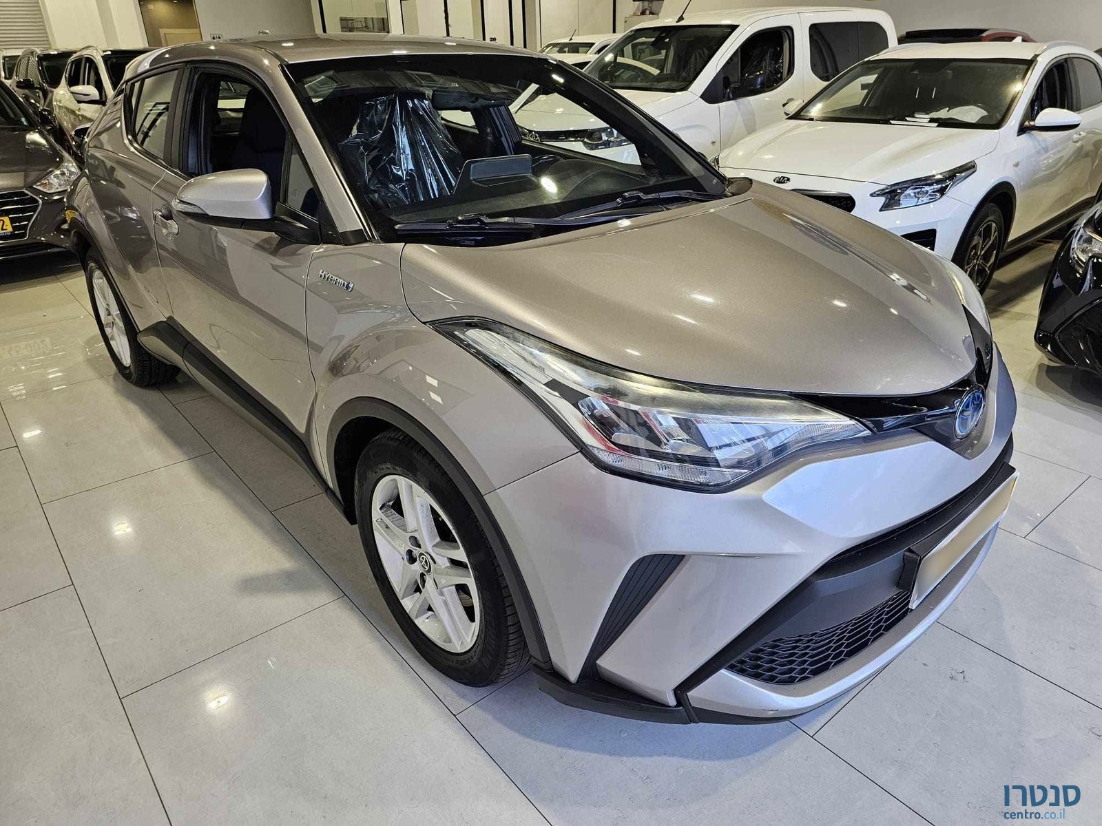 2021' Toyota C-HR photo #2